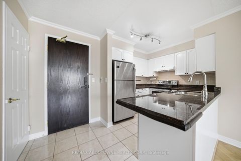 Photo 2 at 2706 - 23 Hollywood Avenue, Willowdale East, Toronto