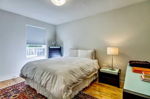 Photo 9 at 3 Kenrae Road, Leaside, Toronto