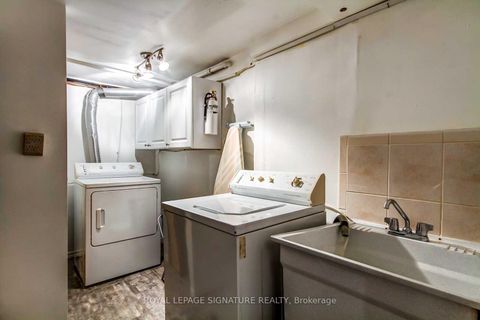 Photo 16 at 3 Kenrae Road, Leaside, Toronto