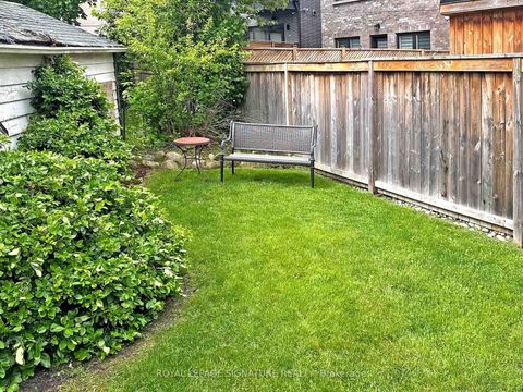 Photo 21 at 3 Kenrae Road, Leaside, Toronto