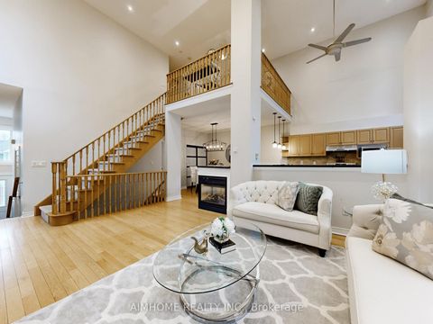 Photo 5 at 962 On Bogart Circle, College Manor, Newmarket