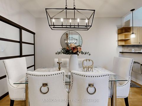 Photo 9 at 962 On Bogart Circle, College Manor, Newmarket