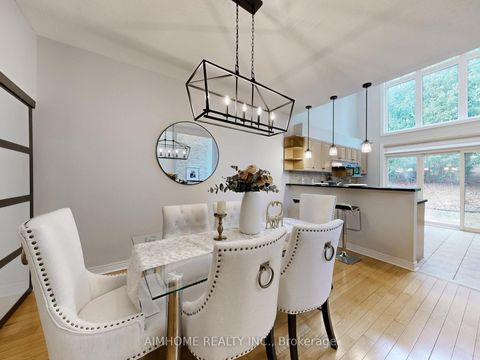 Photo 10 at 962 On Bogart Circle, College Manor, Newmarket