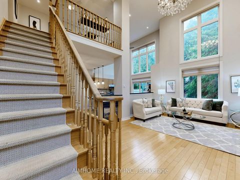 Photo 28 at 962 On Bogart Circle, College Manor, Newmarket