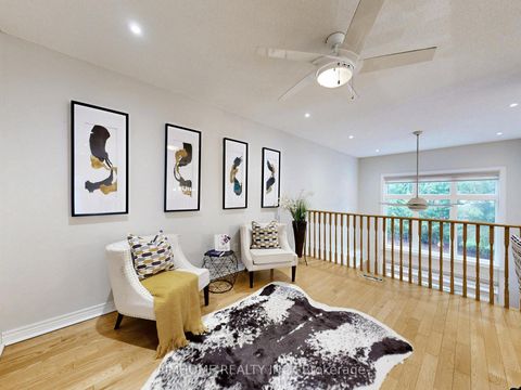 Photo 31 at 962 On Bogart Circle, College Manor, Newmarket