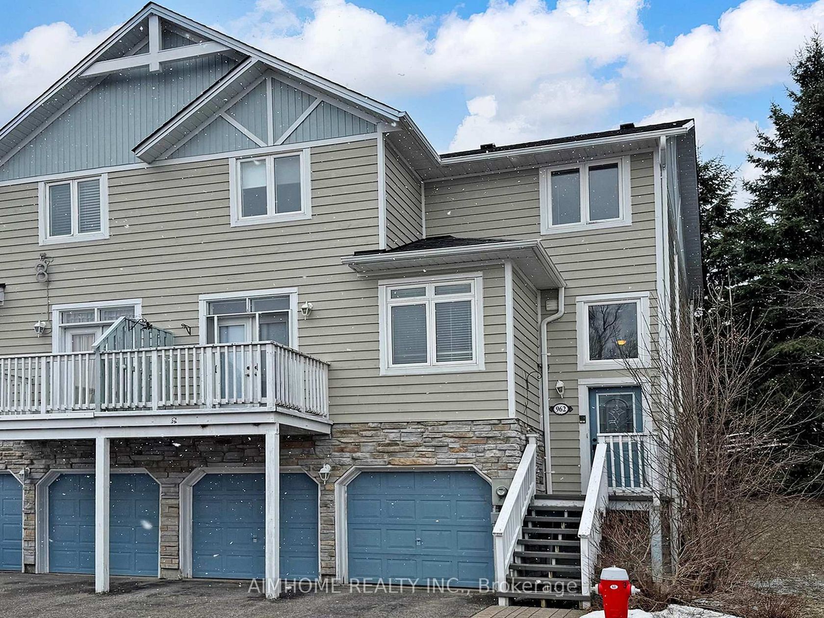 962 On Bogart Circle, College Manor, Newmarket photo 7