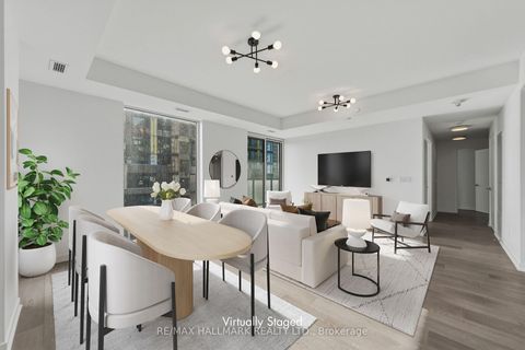 Photo 3 at 807 - 185 Alberta Avenue, Oakwood Village, Toronto