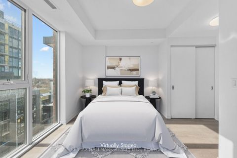 Photo 12 at 807 - 185 Alberta Avenue, Oakwood Village, Toronto