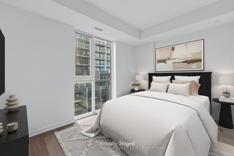 Photo 13 at 807 - 185 Alberta Avenue, Oakwood Village, Toronto