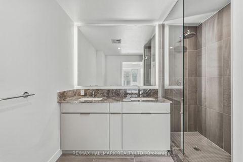 Photo 16 at 807 - 185 Alberta Avenue, Oakwood Village, Toronto