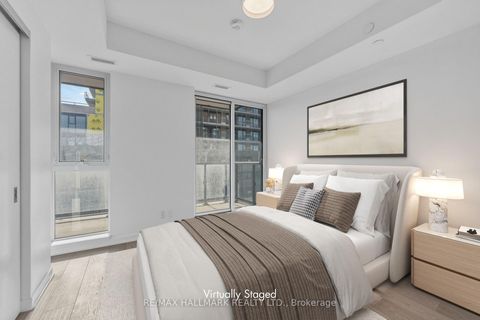 Photo 17 at 807 - 185 Alberta Avenue, Oakwood Village, Toronto