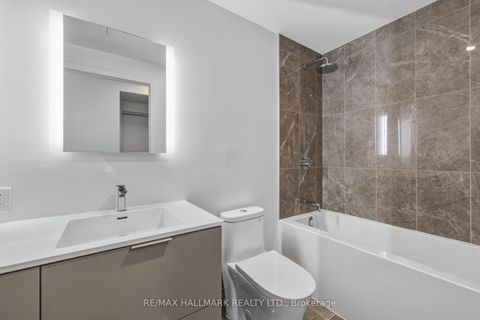 Photo 21 at 807 - 185 Alberta Avenue, Oakwood Village, Toronto