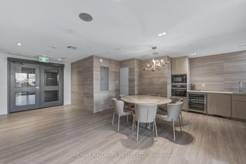 Photo 25 at 807 - 185 Alberta Avenue, Oakwood Village, Toronto