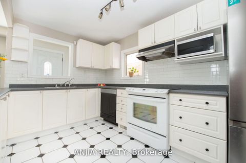 Photo 6 at 76 Adair Road, Parkview, Toronto