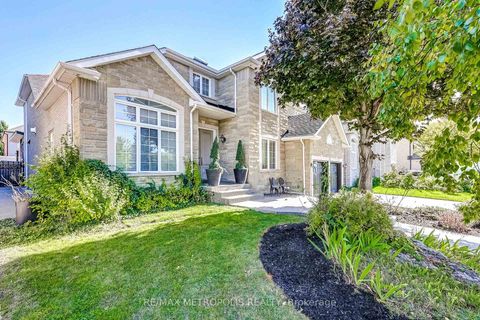Photo 1 at 51 Babak Boulevard, East Woodbridge, Vaughan