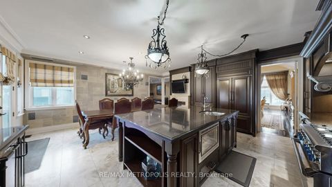 Photo 11 at 51 Babak Boulevard, East Woodbridge, Vaughan