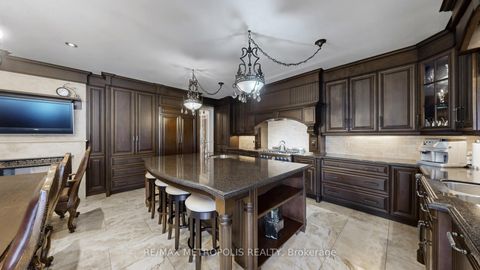 Photo 12 at 51 Babak Boulevard, East Woodbridge, Vaughan