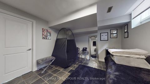 Photo 37 at 51 Babak Boulevard, East Woodbridge, Vaughan