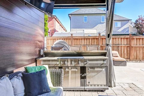 Photo 49 at 51 Babak Boulevard, East Woodbridge, Vaughan