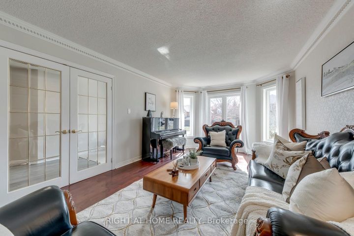 Photo 7 at 1403 BAYSHIRE Drive, JC Joshua Creek, Oakville