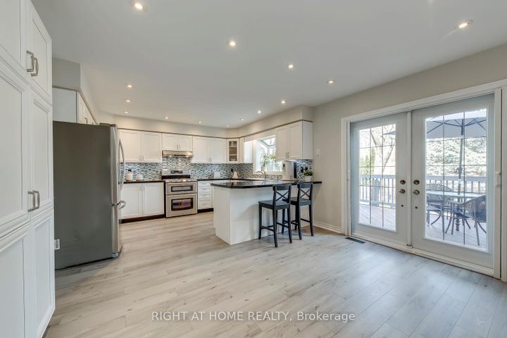 Photo 16 at 1403 BAYSHIRE Drive, JC Joshua Creek, Oakville