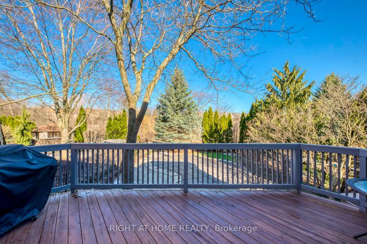 Photo 19 at 1403 BAYSHIRE Drive, JC Joshua Creek, Oakville