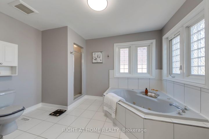 Photo 28 at 1403 BAYSHIRE Drive, JC Joshua Creek, Oakville