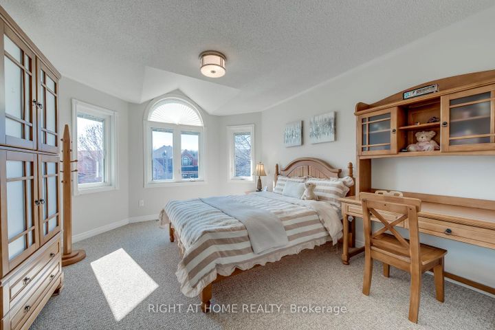 Photo 31 at 1403 BAYSHIRE Drive, JC Joshua Creek, Oakville