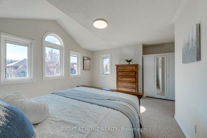 Photo 34 at 1403 BAYSHIRE Drive, JC Joshua Creek, Oakville