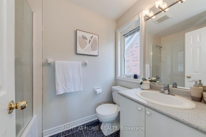 Photo 35 at 1403 BAYSHIRE Drive, JC Joshua Creek, Oakville