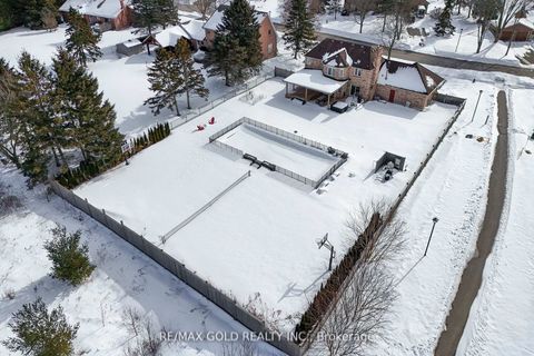 Photo 4 at 72 Goodfellow Crescent, Nobleton, King