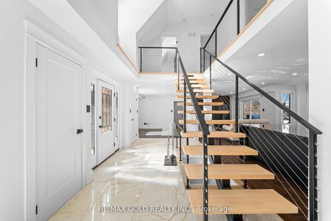 Photo 8 at 72 Goodfellow Crescent, Nobleton, King