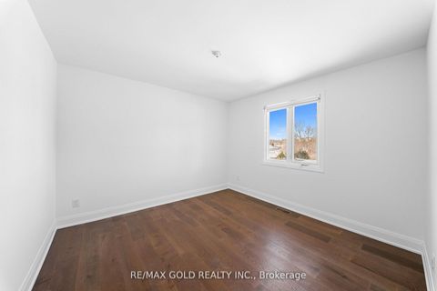 Photo 35 at 72 Goodfellow Crescent, Nobleton, King