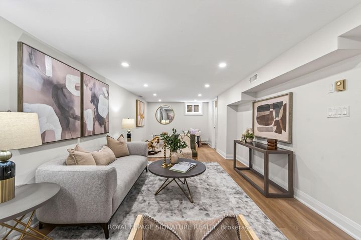 Photo 33 at 26 Carondale Crescent, L'Amoreaux, Toronto