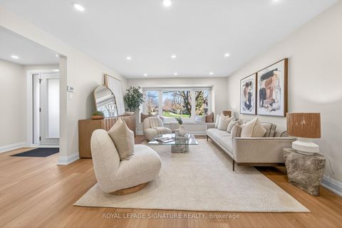 Photo 9 at 26 Carondale Crescent, L'Amoreaux, Toronto