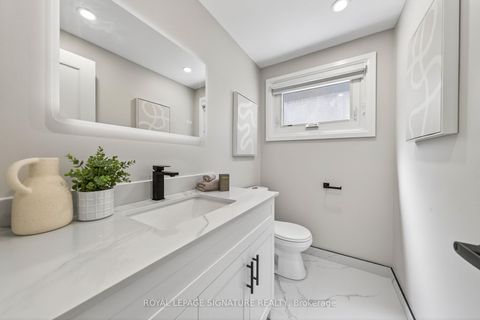 Photo 17 at 26 Carondale Crescent, L'Amoreaux, Toronto