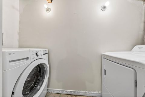 Photo 35 at 26 Carondale Crescent, L'Amoreaux, Toronto