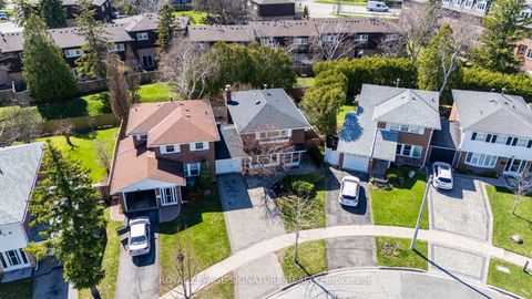 Photo 43 at 26 Carondale Crescent, L'Amoreaux, Toronto