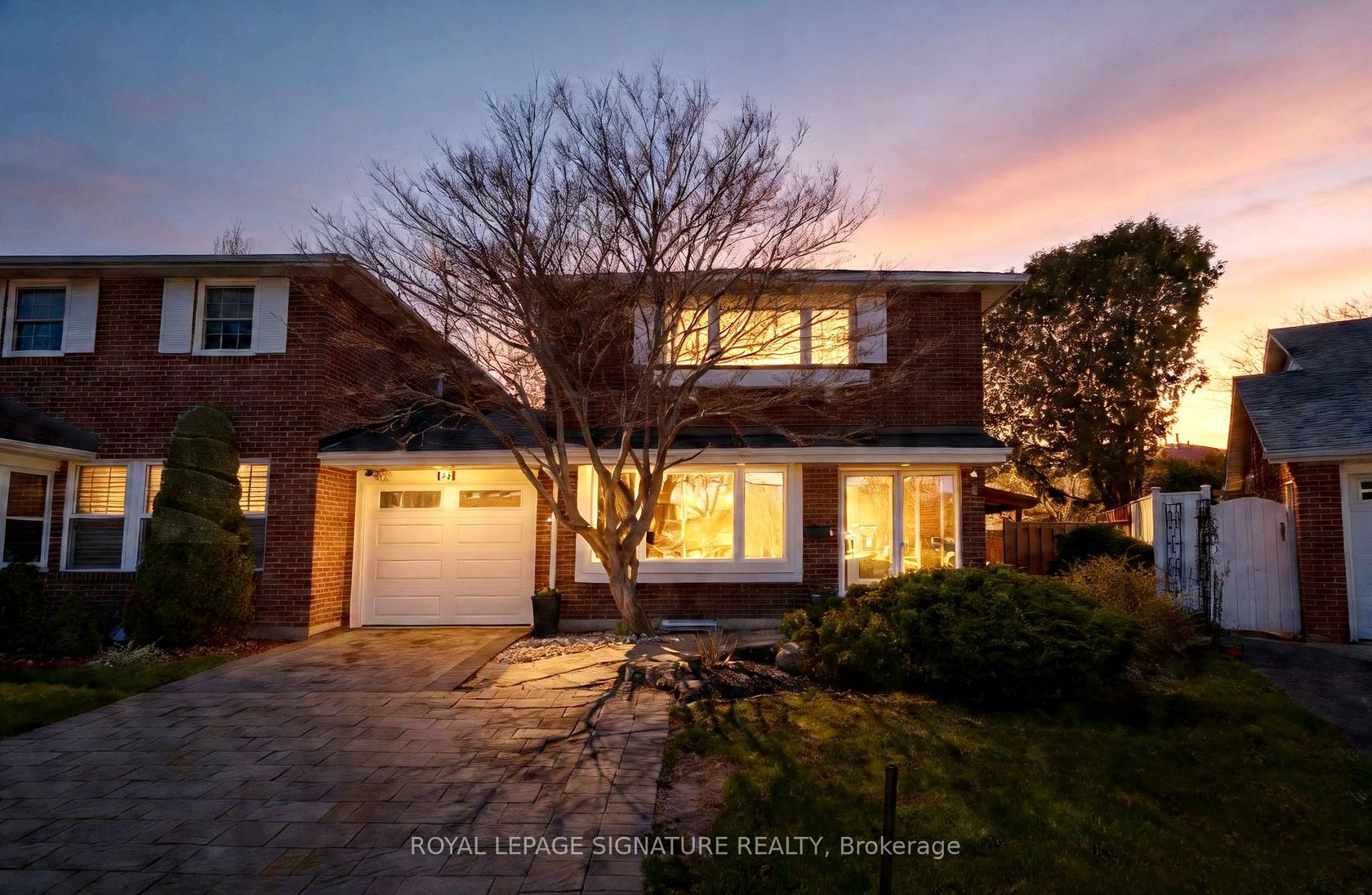 26 Carondale Crescent, L'Amoreaux, Toronto 2