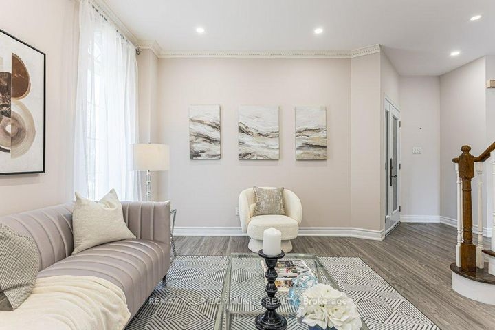 Photo 4 at 21 Millbrook Gate, Buttonville, Markham