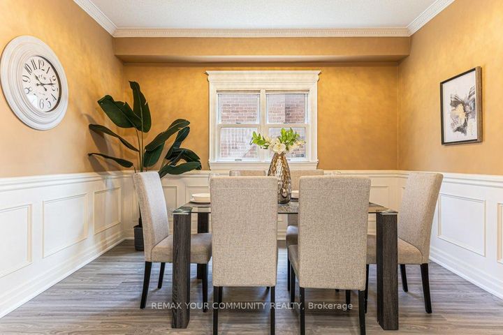 Photo 5 at 21 Millbrook Gate, Buttonville, Markham