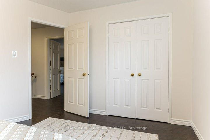 Photo 21 at 21 Millbrook Gate, Buttonville, Markham