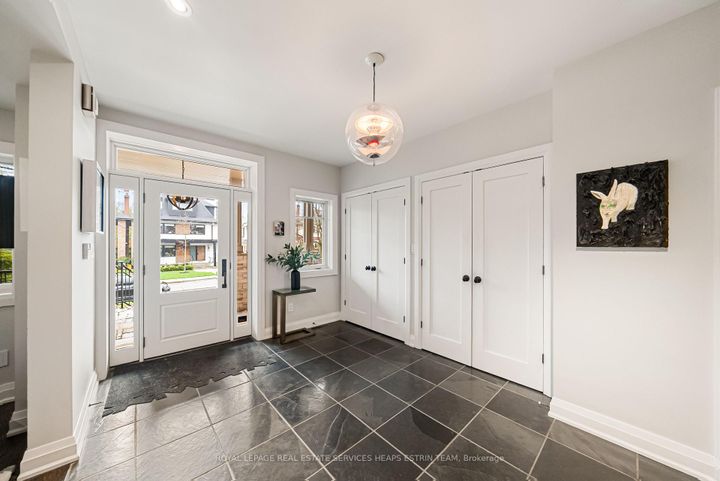 Photo 4 at 51 Inglewood Drive, Moore Park, Toronto