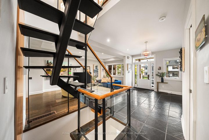 Photo 5 at 51 Inglewood Drive, Moore Park, Toronto