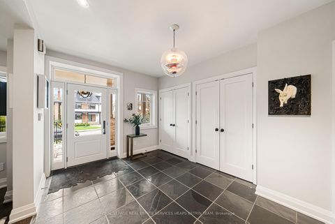 Photo 4 at 51 Inglewood Drive, Moore Park, Toronto