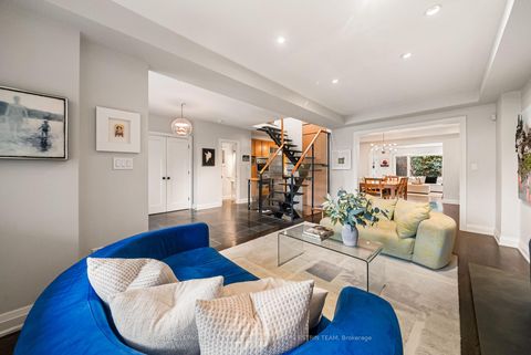 Photo 7 at 51 Inglewood Drive, Moore Park, Toronto