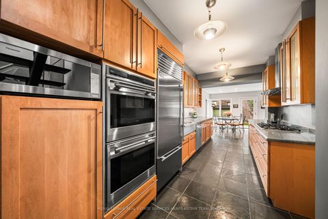 Photo 22 at 51 Inglewood Drive, Moore Park, Toronto