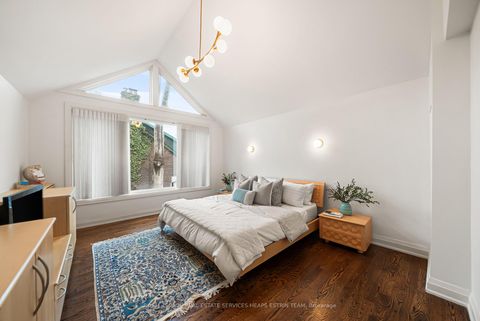 Photo 24 at 51 Inglewood Drive, Moore Park, Toronto