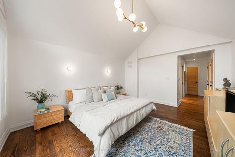 Photo 25 at 51 Inglewood Drive, Moore Park, Toronto