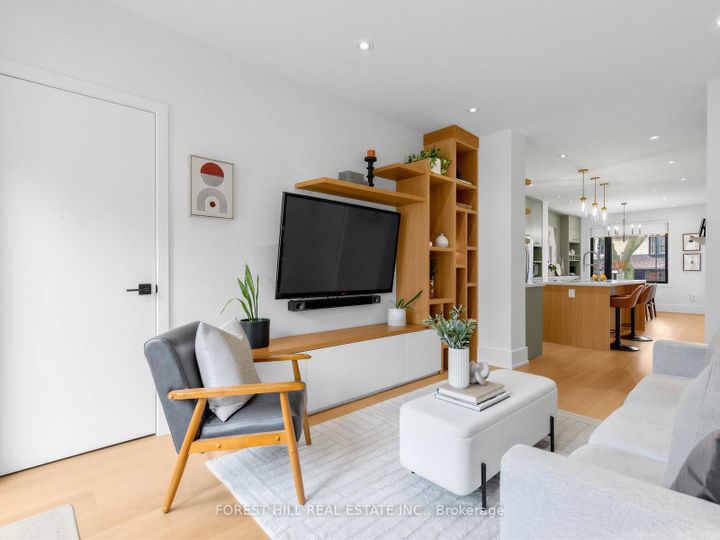 Photo 16 at 351 Montrose Avenue, Little Italy, Toronto